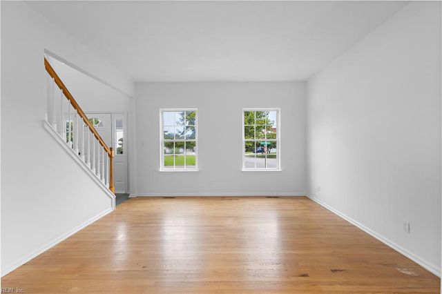 892 Daniel Maloney DR, Virginia Beach, VA 23464