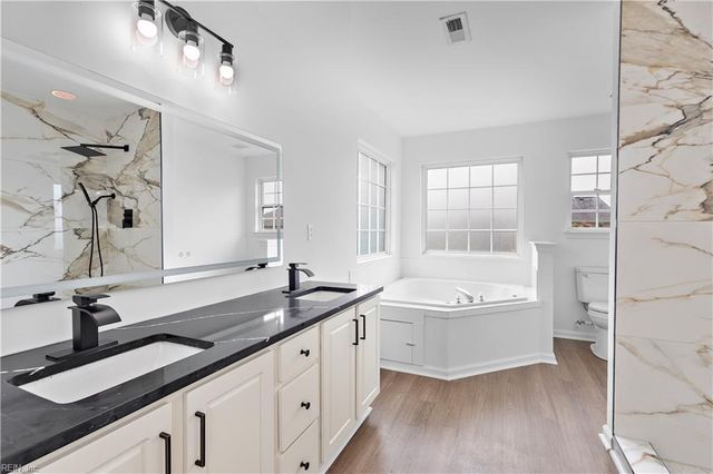 892 Daniel Maloney DR, Virginia Beach, VA 23464