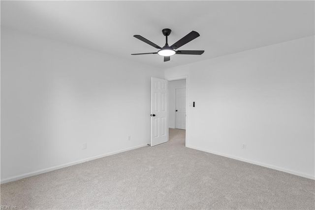 892 Daniel Maloney DR, Virginia Beach, VA 23464