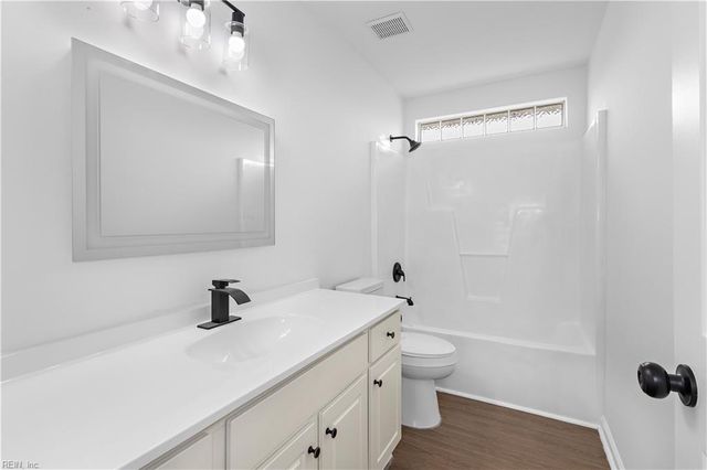 892 Daniel Maloney DR, Virginia Beach, VA 23464