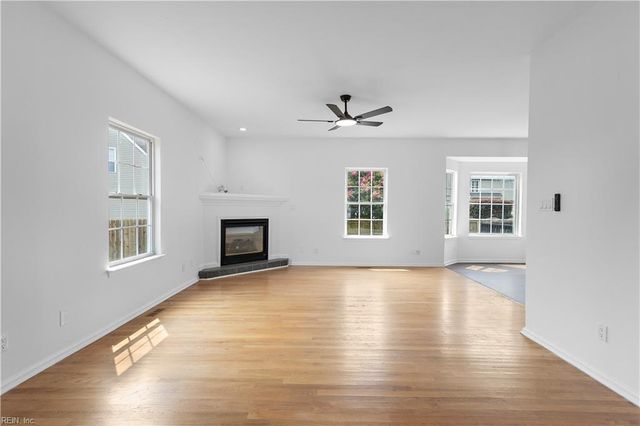 892 Daniel Maloney DR, Virginia Beach, VA 23464