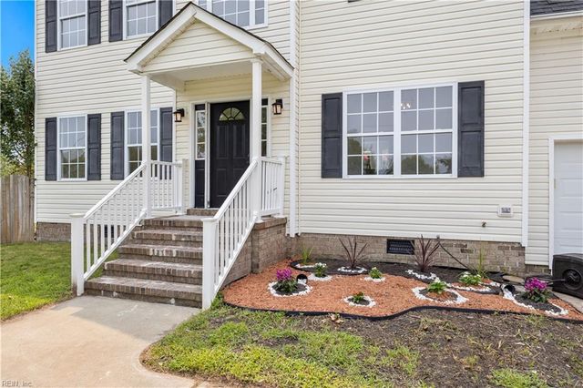 892 Daniel Maloney DR, Virginia Beach, VA 23464