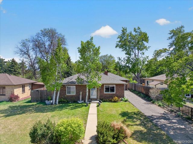 8122 W 17th Avenue, Lakewood, CO 80214