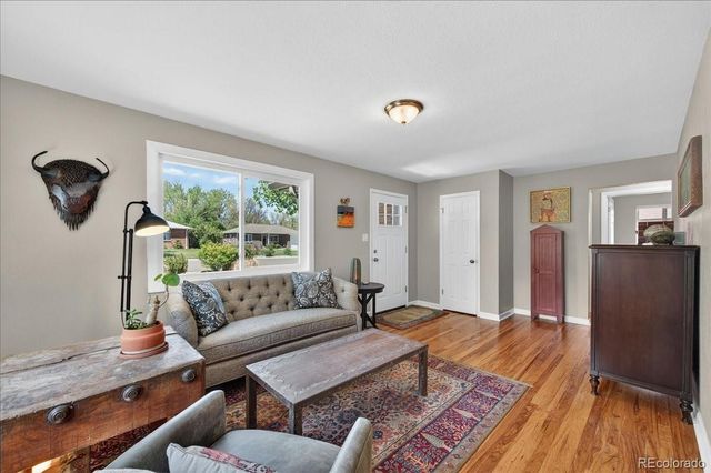 8122 W 17th Avenue, Lakewood, CO 80214