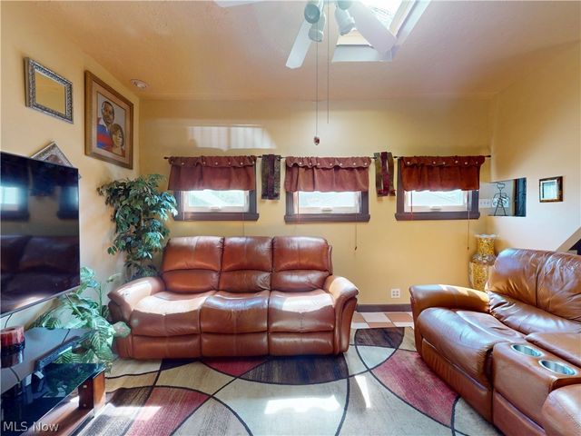 3073 W 116th Street, Cleveland, OH 44111