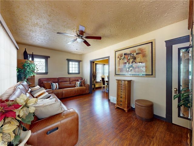3073 W 116th Street, Cleveland, OH 44111