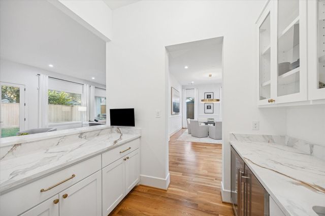 1330 Richelieu Lane, Houston, TX 77018