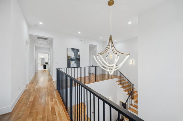 1330 Richelieu Lane, Houston, TX 77018