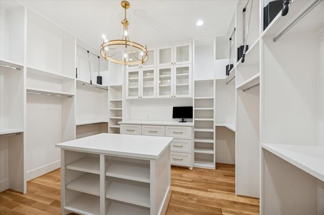 1330 Richelieu Lane, Houston, TX 77018