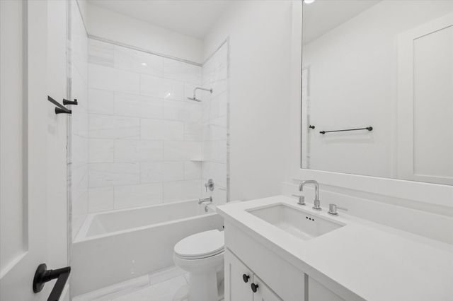 1330 Richelieu Lane, Houston, TX 77018