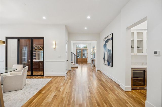 1330 Richelieu Lane, Houston, TX 77018