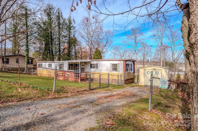 28 Holly Acres Lane, Arden, NC 28704