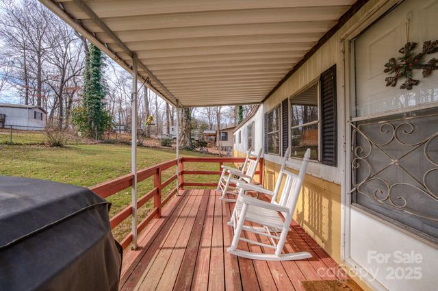 28 Holly Acres Lane, Arden, NC 28704