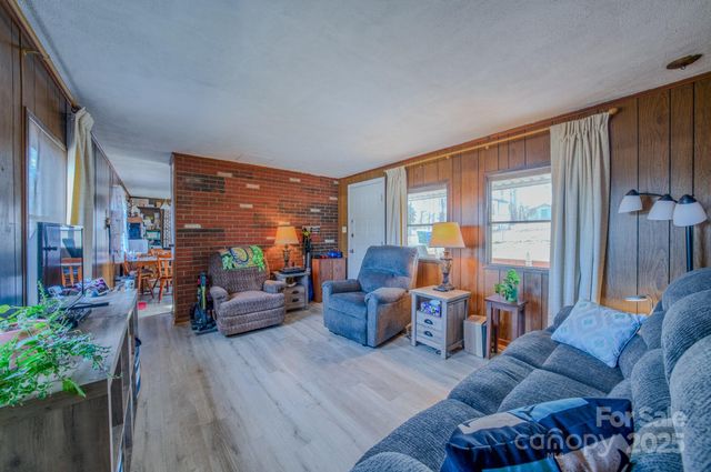 28 Holly Acres Lane, Arden, NC 28704