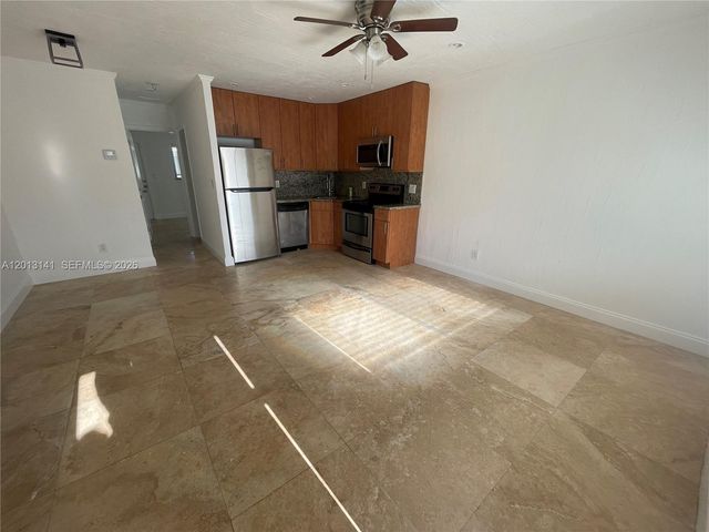 1892 NE 46th St B7, Fort Lauderdale, FL 33308