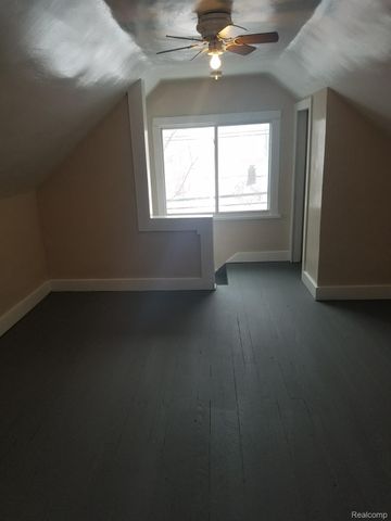 460 Nebraska Avenue, Pontiac, MI 48341