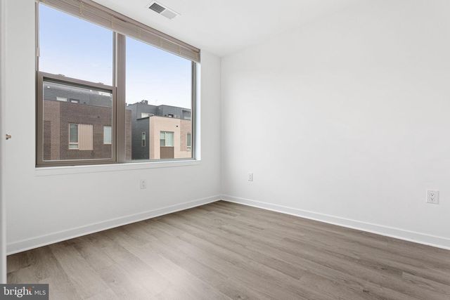 3121 BEACHVIEW LN, Philadelphia, PA 19125