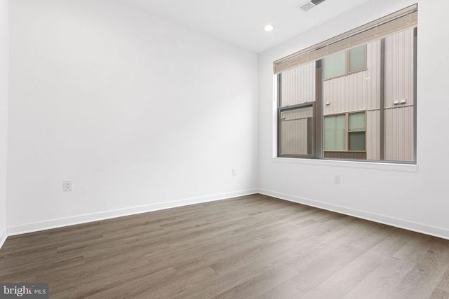 3121 BEACHVIEW LN, Philadelphia, PA 19125