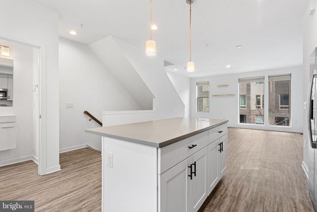 3121 BEACHVIEW LN, Philadelphia, PA 19125