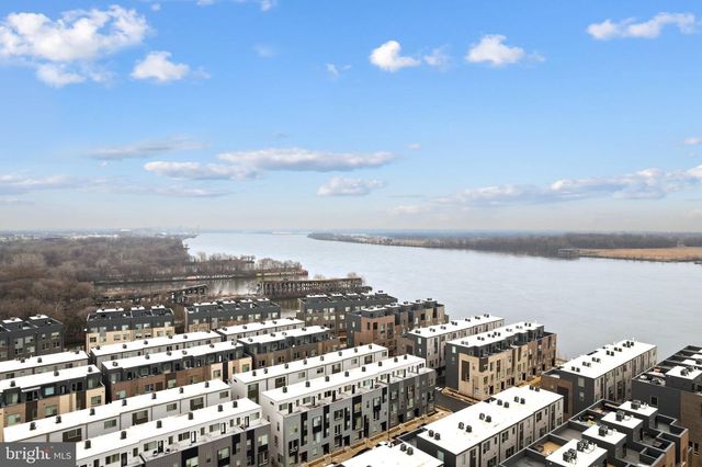 3121 BEACHVIEW LN, Philadelphia, PA 19125