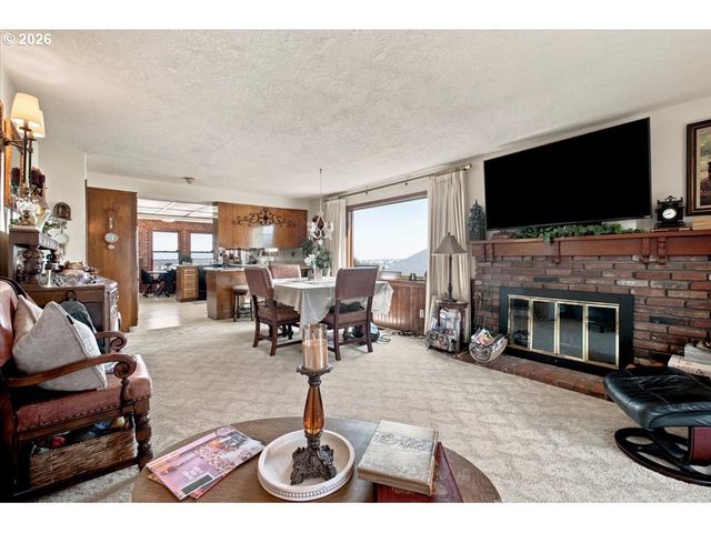 1283 35TH Ave Nw, Salem, OR 97304