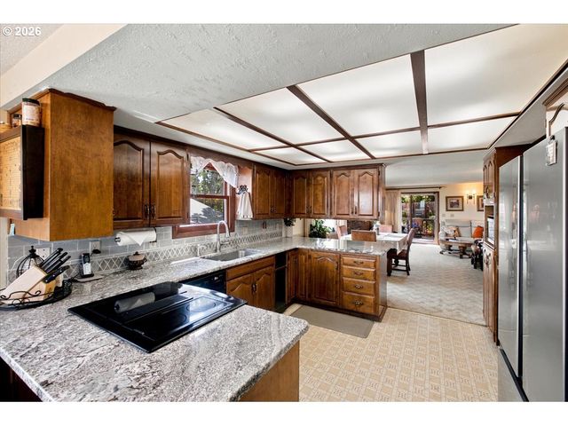 1283 35TH Ave Nw, Salem, OR 97304