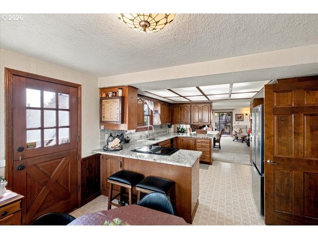1283 35TH Ave Nw, Salem, OR 97304