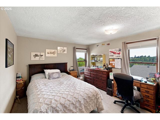 1283 35TH Ave Nw, Salem, OR 97304