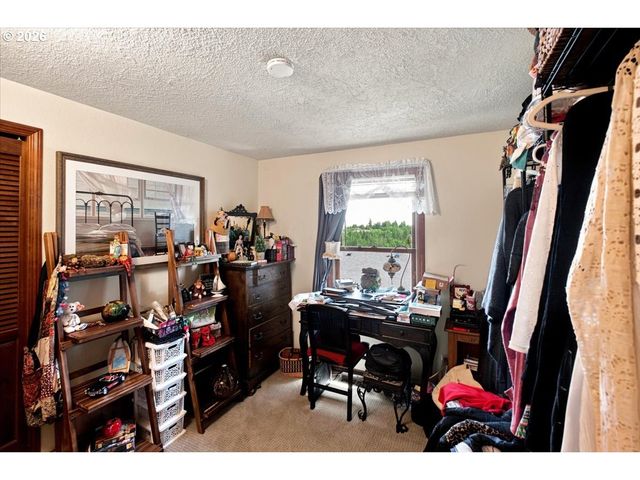 1283 35TH Ave Nw, Salem, OR 97304