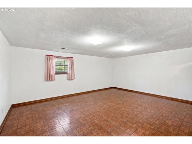 1283 35TH Ave Nw, Salem, OR 97304