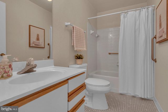 950 HEATHER WAY, Annapolis, MD 21401