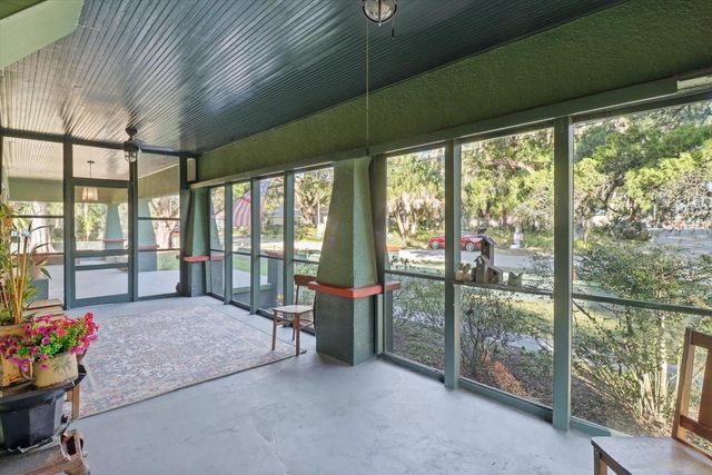 754 NE 2ND AVENUE, Crystal River, FL 34428