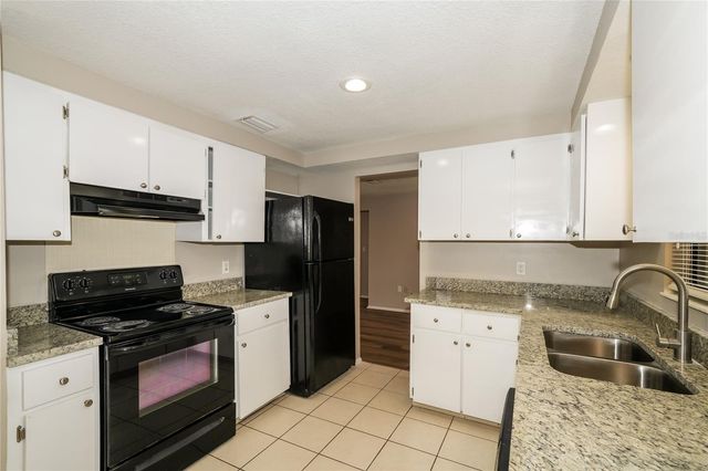 2836 CINNAMON BEAR TRAIL, Palm Harbor, FL 34684