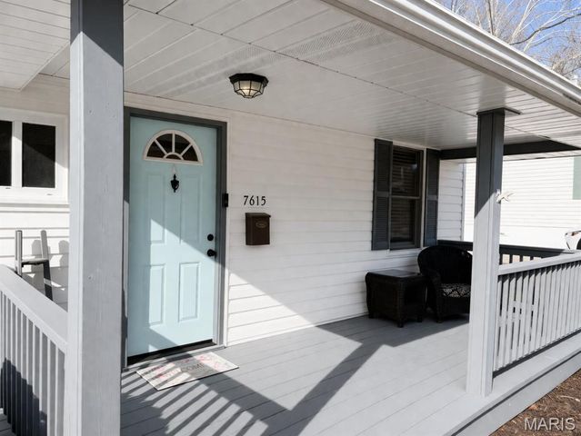 7615 Folk Avenue, Maplewood, MO 63143