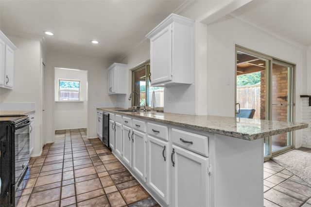 5009 Middleton Circle, The Colony, TX 75056