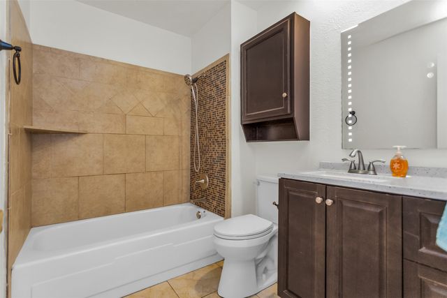 5009 Middleton Circle, The Colony, TX 75056