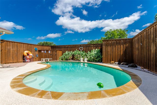 5009 Middleton Circle, The Colony, TX 75056