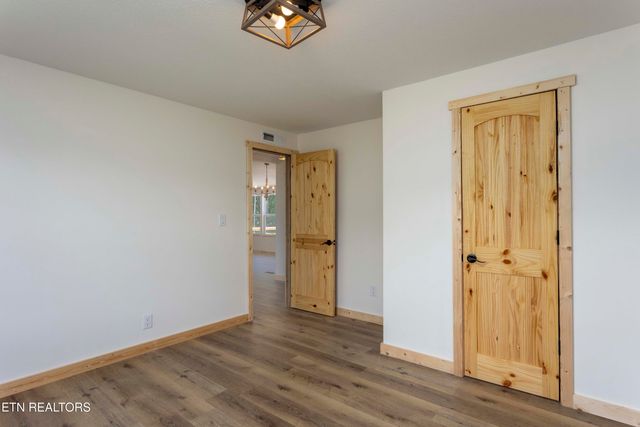 435 Stump Hollow Rd, Spring City, TN 37381