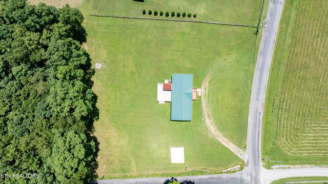 435 Stump Hollow Rd, Spring City, TN 37381
