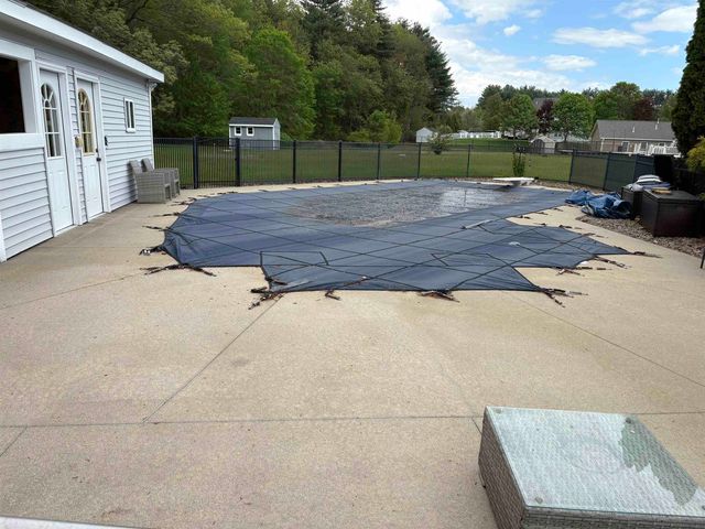 144 Old Derry Road, Londonderry, NH 03053