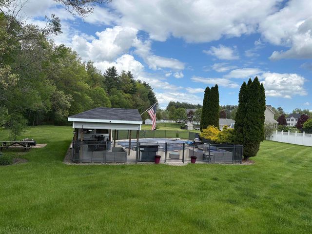 144 Old Derry Road, Londonderry, NH 03053