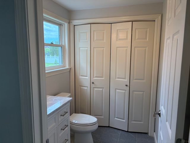 144 Old Derry Road, Londonderry, NH 03053