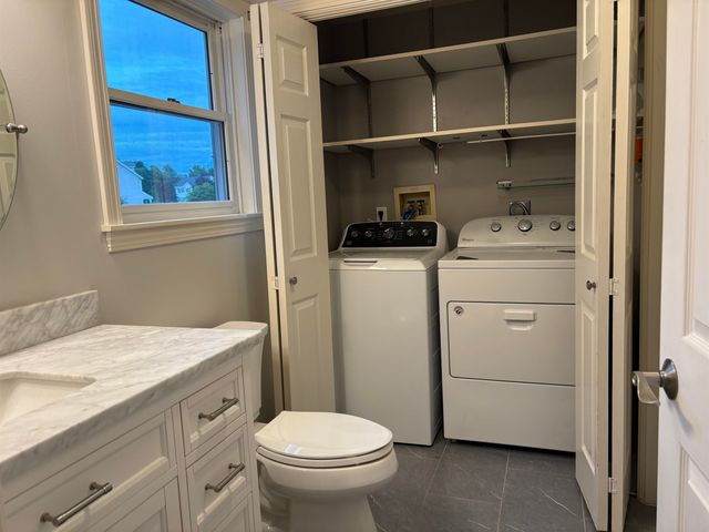 144 Old Derry Road, Londonderry, NH 03053