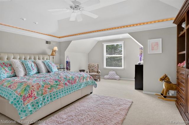 4233 N Willoway Estates Court, Bloomfield Hills, MI 48302