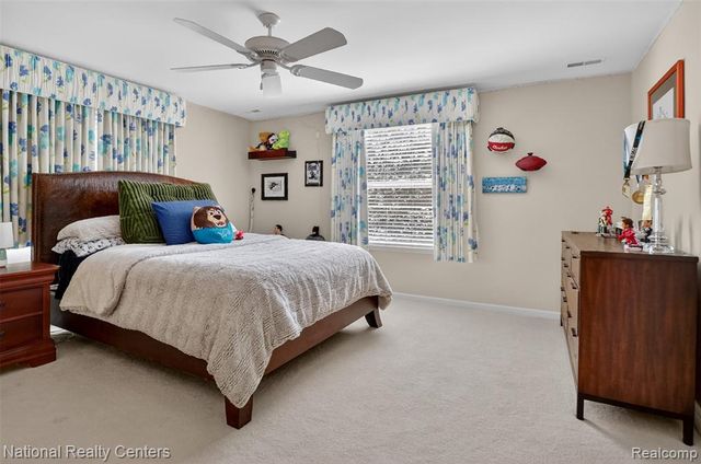 4233 N Willoway Estates Court, Bloomfield Hills, MI 48302