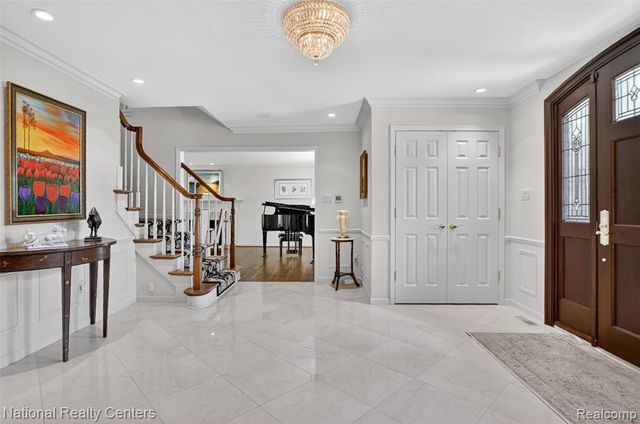 4233 N Willoway Estates Court, Bloomfield Hills, MI 48302