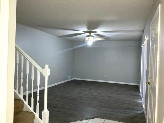 5282 CORAL COURT 620, Orlando, FL 32811