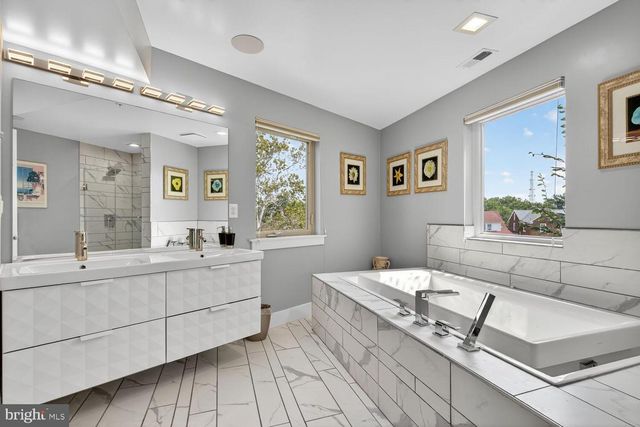 5700 BLAIR RD NE, Washington, DC 20011