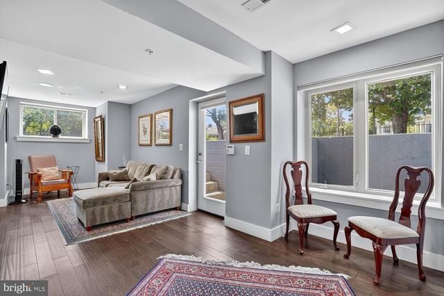 5700 BLAIR RD NE, Washington, DC 20011