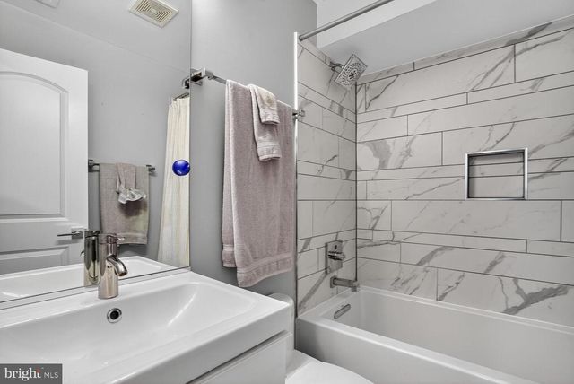 5700 BLAIR RD NE, Washington, DC 20011